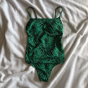 Victoria's Secret Green & Black Banana Leaf One-Piece Swimsuit | size S/P